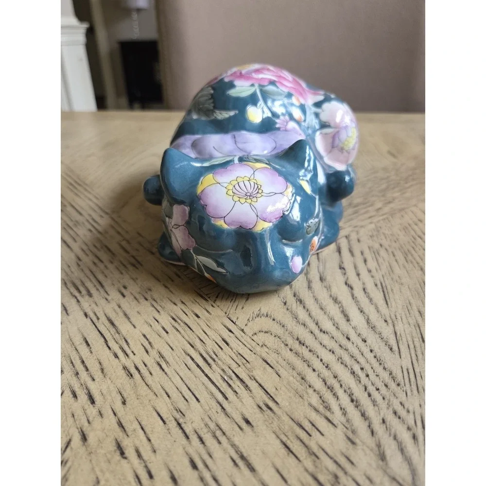 Vintage Hand painted Chinoiserie ceramic sleeping cat figurine with floral motif